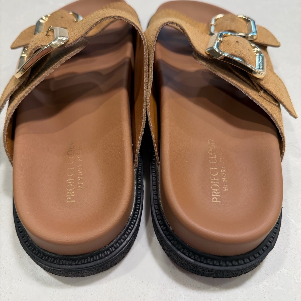 NWOT Project Cloud sandal, size 6- tan suede with black sole - Picture 2 of 5